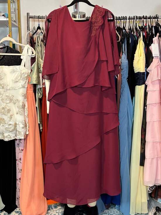Unbranded Dresses & Skirts - Tiered Chiffon Dress Size 18 Burgundy Mother of the Bride